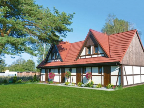 Отель Holiday Home - PL 066.010  Bobolin